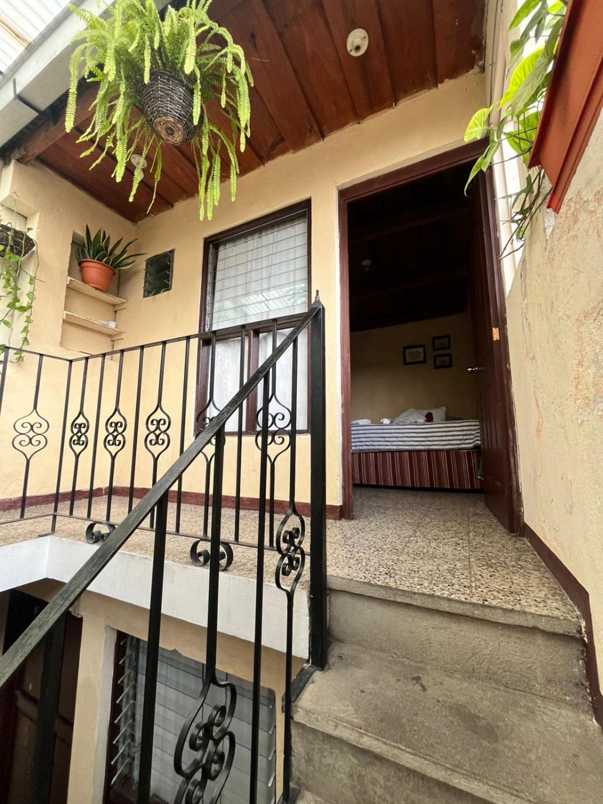 Casa Jireh Gt Hotell Antigua Exteriör bild